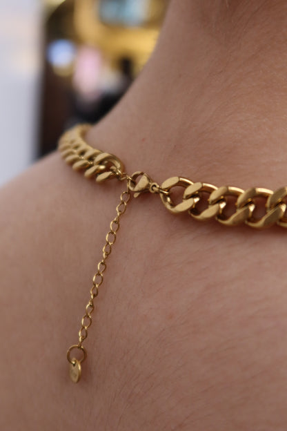 Bold Link Statement Choker