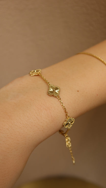 Gold Mini Flower Bracelet