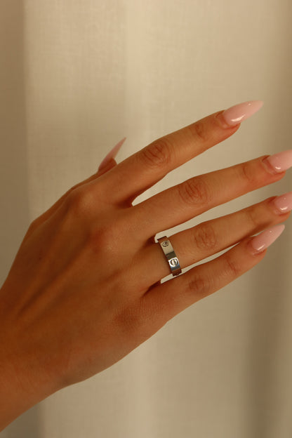 Love C Ring