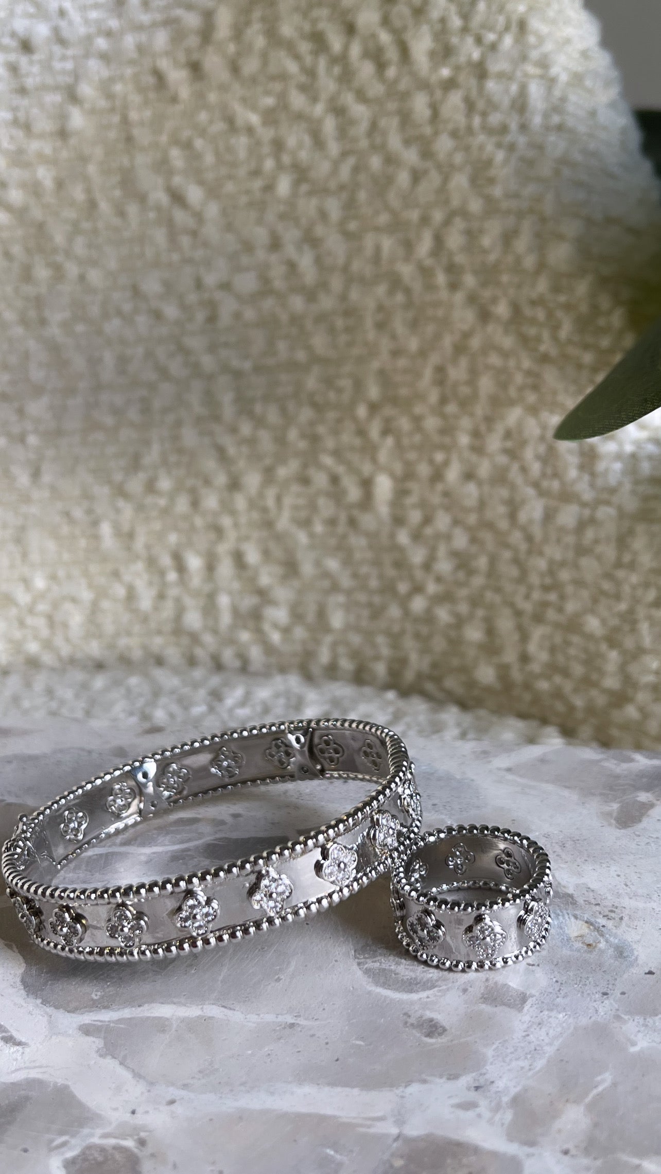 Clover Bangle Set