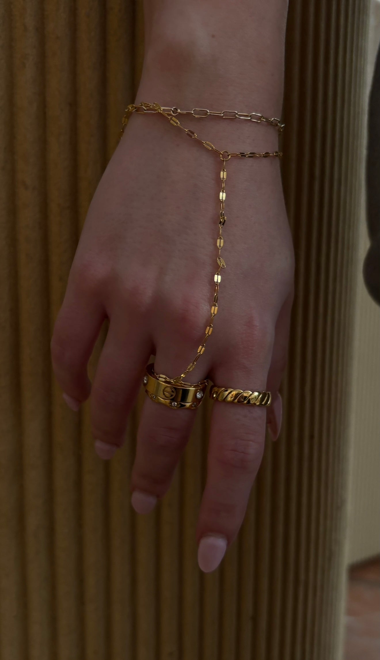 Hand-Chains
